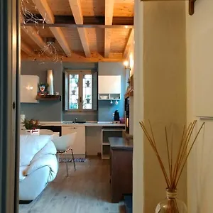 Indipendente In Franciacorta , Passirano Italia